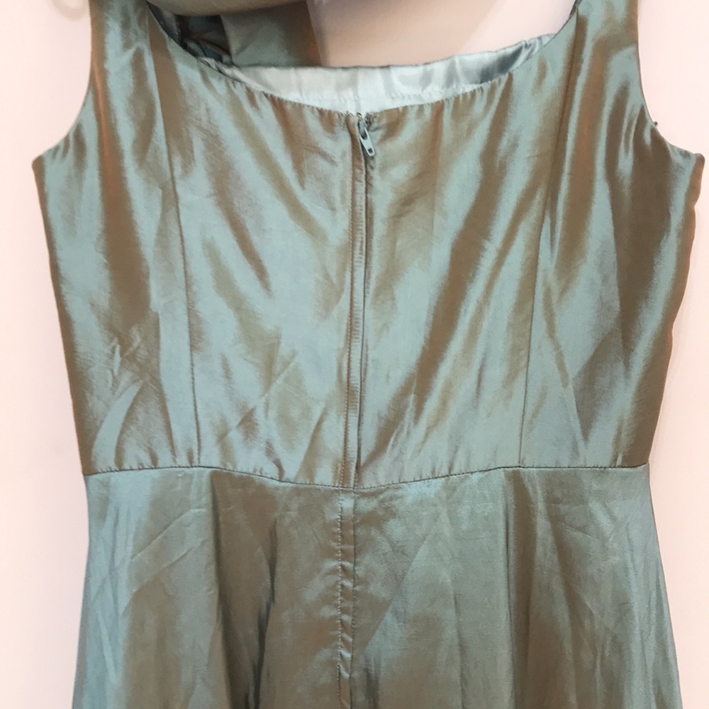 CRYSTEL shiny metallic sleeveless bubble hem dress with matching shawl size 12 - Picture 7 of 12